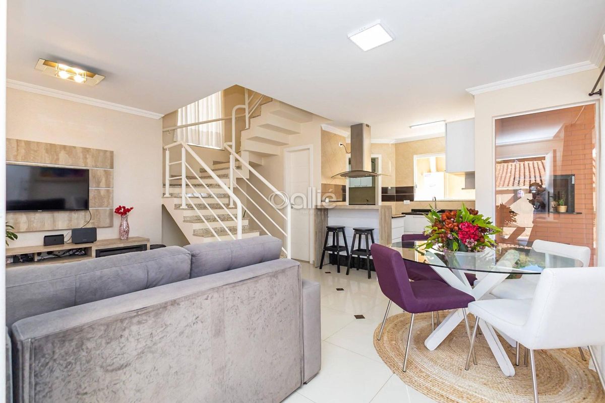 Venda SOBRADO EM CONDOMÍNIO CURITIBA PR Brasil - Sobrado em Barreirinha, Curitiba - à venda - Allié Empreendimentos Imobiliários LTDA