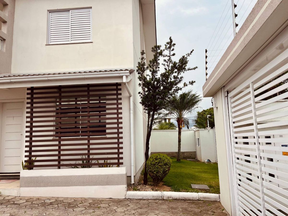 Residencial River Village - Sobrado em Revoredo, Tubarão - para locação - Imobiliária Realize Ltda