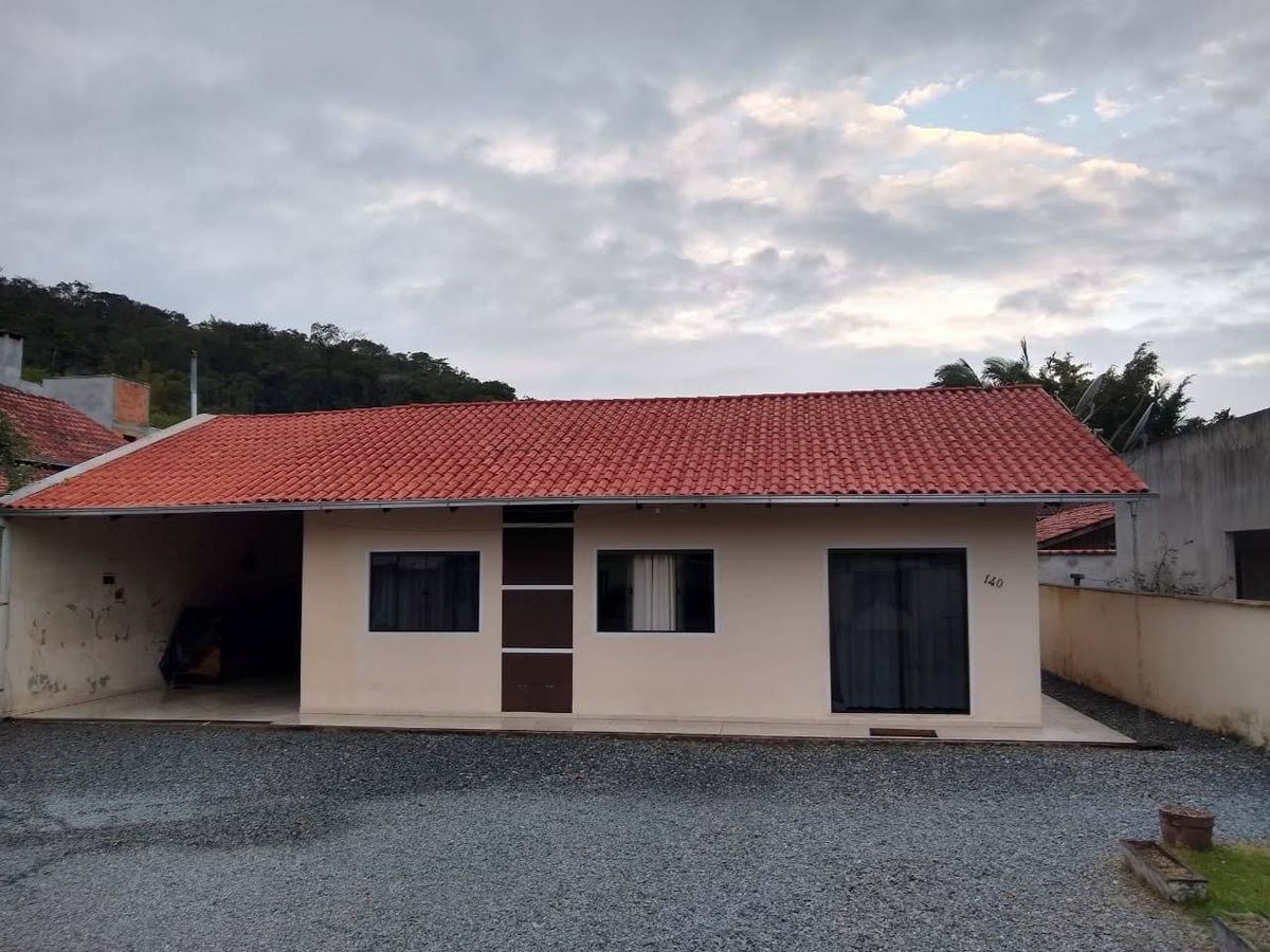 Casa Com 373m² De Área De Terreno | Amizade - Guaramirim - Casa em Amizade, Guaramirim - à venda - Eskala Imóveis LTDA