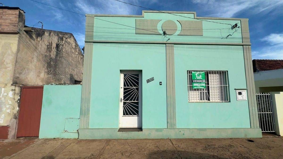 Casa à Venda no Centro – Conforto, Localização e Excelente Oportunidade! - Casa em Centro, São Borja - à venda - G2 Imóveis
