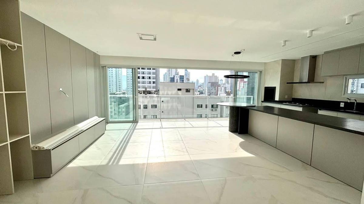APARTAMENTO NO EDIFÍCIO TIMELLES ARRKA AT ALVIN - CENTRO, BALNEÁRIO CAMBORIÚ - Apartamento em Centro, Balneário Camboriú - para locação - Brava Norte Imóveis