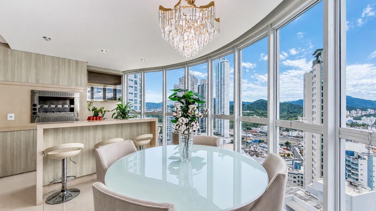 Apartamento com 3 suítes para locação no Le Majestic - Apartamento em Centro, Balneário Camboriú - para locação - Nobilitá Imobiliária