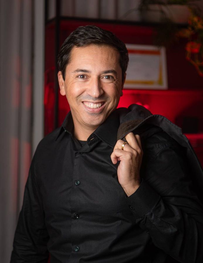 Aires, Manoel Aires, Manoel
