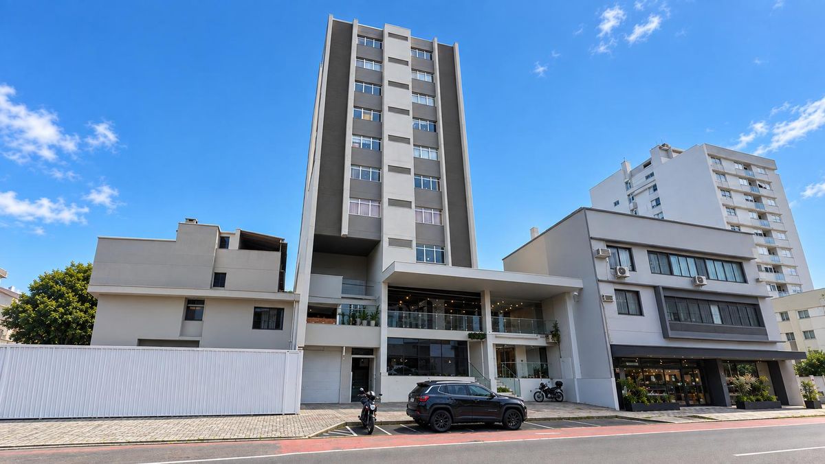 Sala Comercial com 90m2 no Bairro Centro! - Comercial em Centro, Blumenau - para locação - CONCEITO IMOBILIARIA LTDA