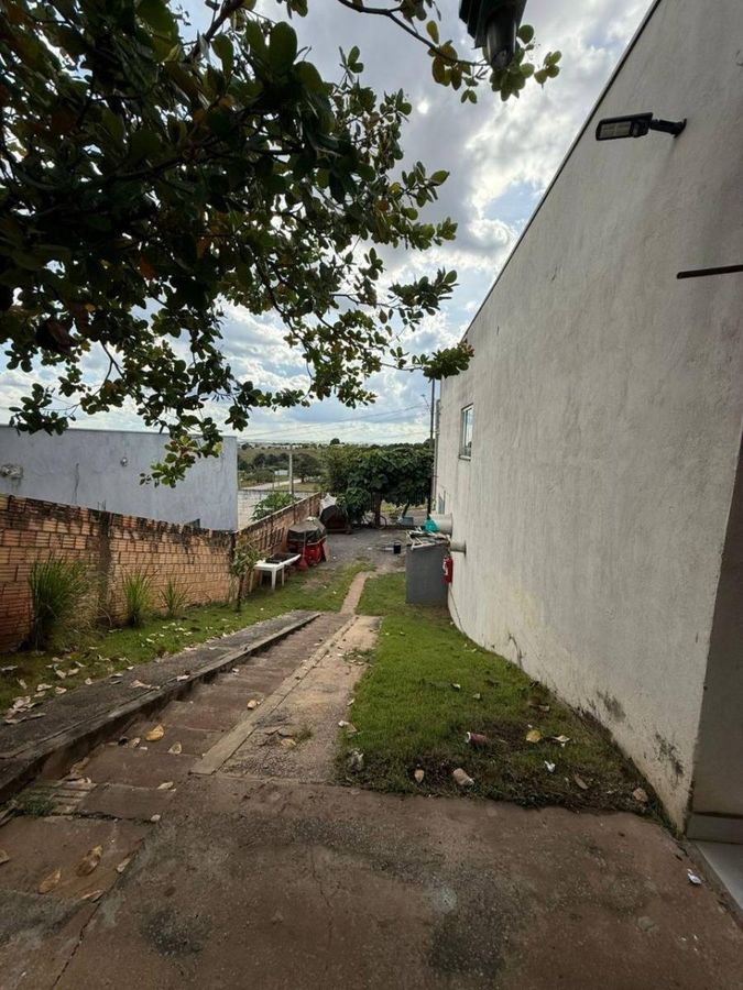 Casa com 3 quartos, 1 suíte