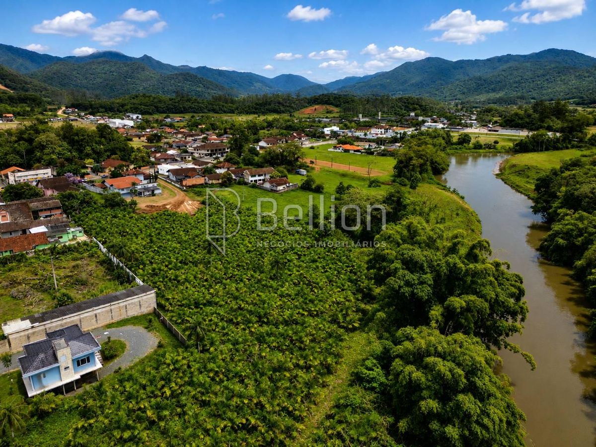 Terreno à Venda no Centro de Rio dos Cedros 4.619,72 m²