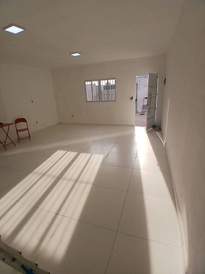 Casa à venda com 71m², 2 dormitórios, localizada no bairro Jardim Bahia, em Várzea Paulista/sp - Casa em Loteamento Jardim Bahia II, Várzea Paulista - à venda - Fiveh Soluções Imobiliárias