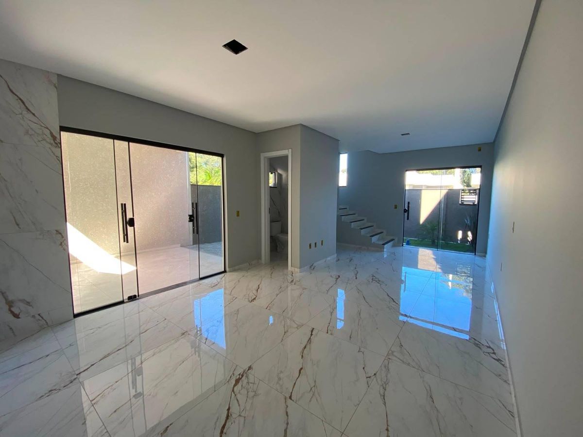 Sobrado à Venda com 2 quartos, no bairro Quinta dos Açorianos - Barra Velha | Cód. 3061