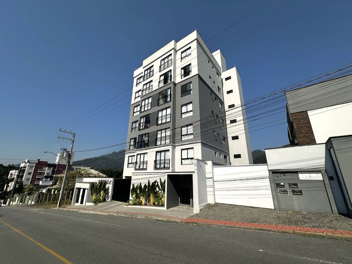 Apartamento Mobiliado | Jaraguá Esquerdo | 3 quartos (1 suíte) | 80m²