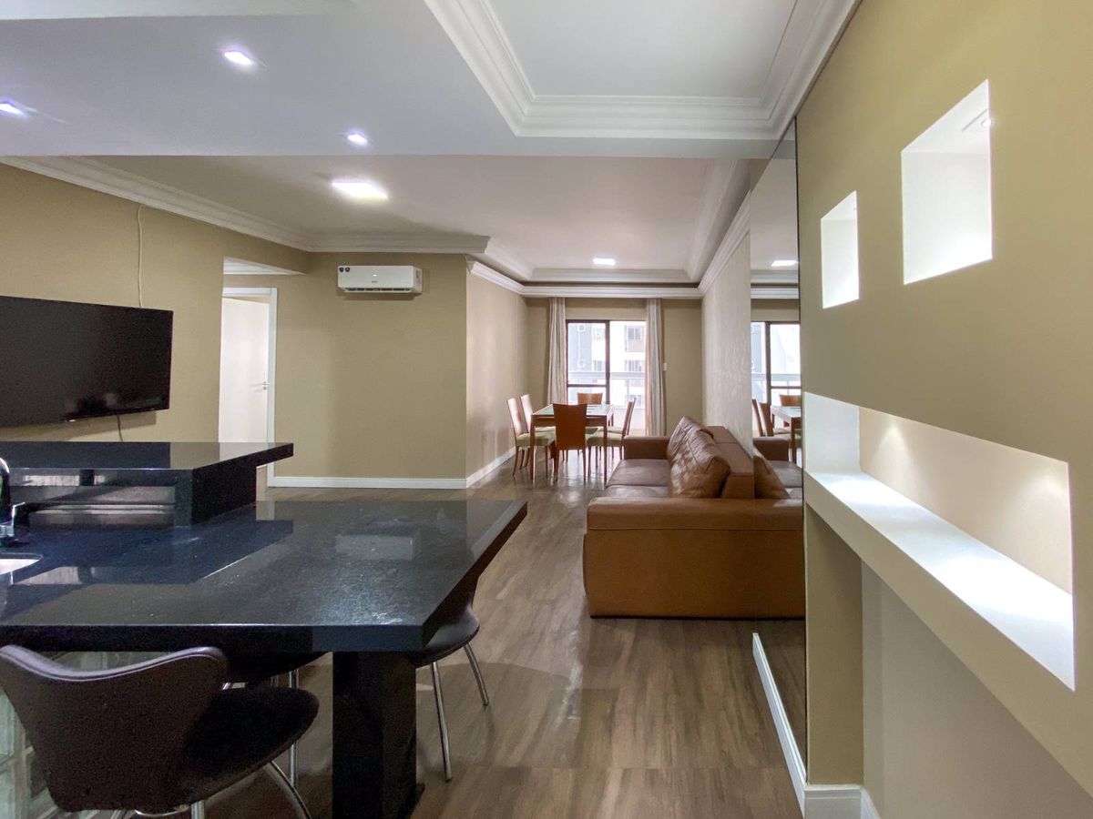 Apartamento para venda no Ed. Dona Anna em Balneário Camboriu - Apartamento em Barra Sul, Balneário Camboriú - para locação e à venda - Desc Imóveis