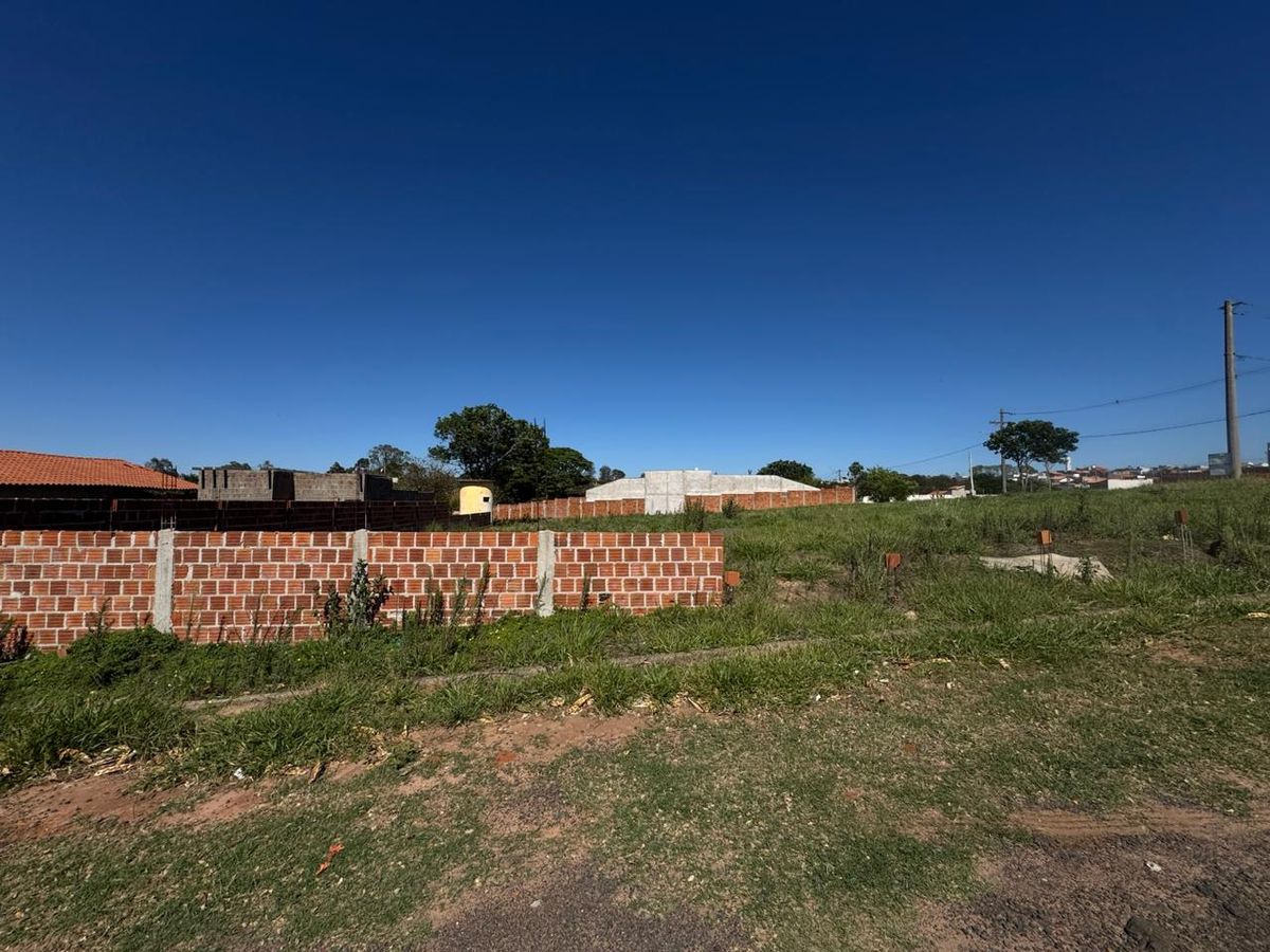 TERRENO A VENDA NO BAIRRO DREAM VILLAGE