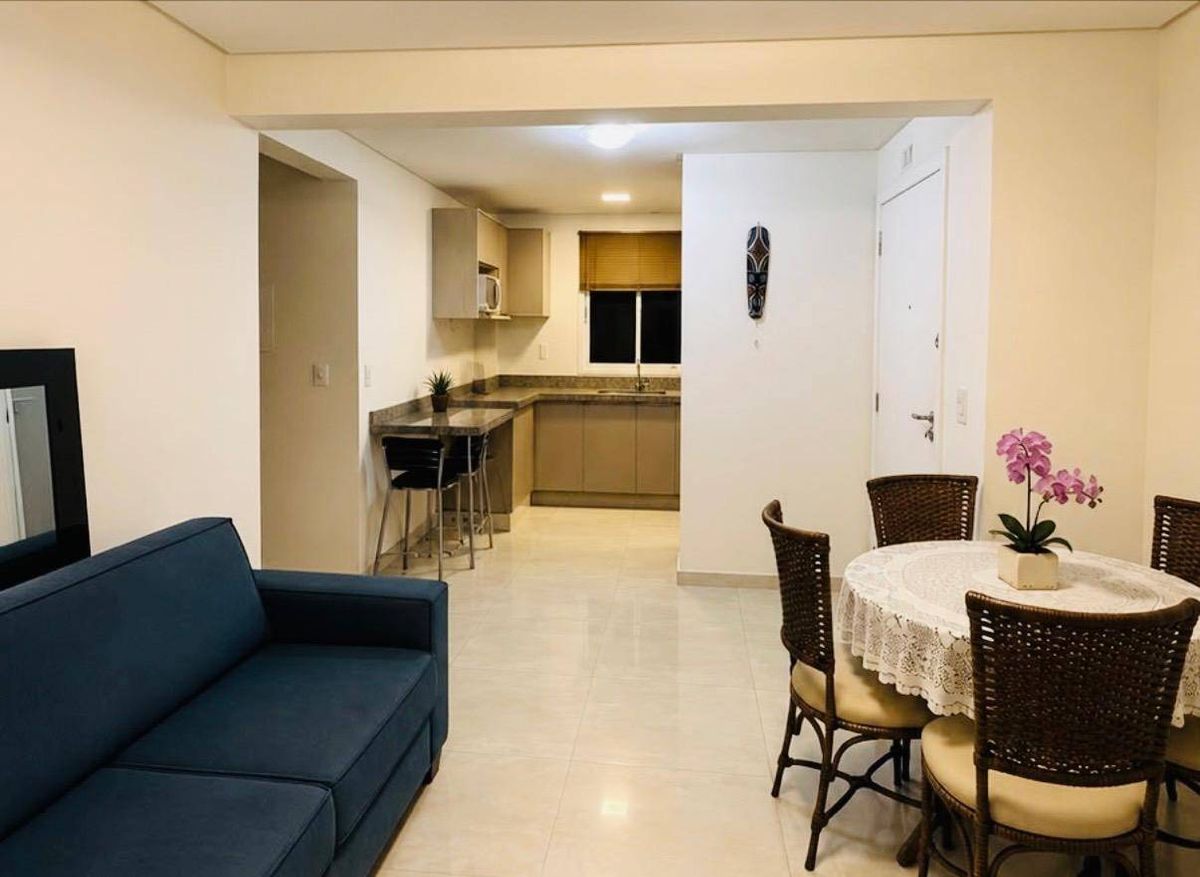 Apartamento 2 quartos mobiliado 74m² com sacada e churrasqueira, em Porto Belo SC