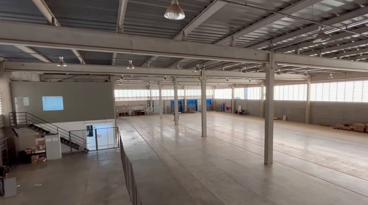 Barracão de 3.824m² com 4 Salas à Venda, Macuco - Valinhos, foto 3