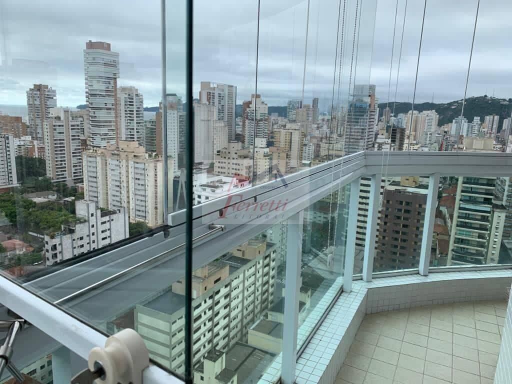 Apartamento com 3 suítes à venda com porteira fechada  no canal 3 Santos-SP