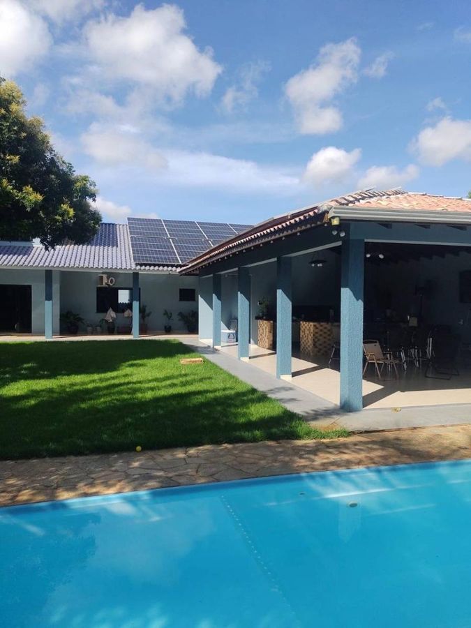 Casa com 4 quartos, 4 suítes