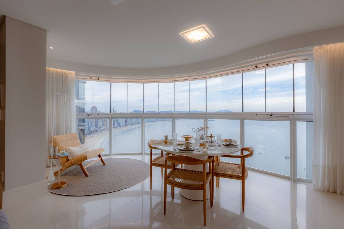 Apartamento Frente Mar à venda no Ibiza Towers com 4 suítes na Barra Sul Balneário Camboriú - Apartamento em Centro, Balneário Camboriú - à venda - WOW Imobiliária Ltda