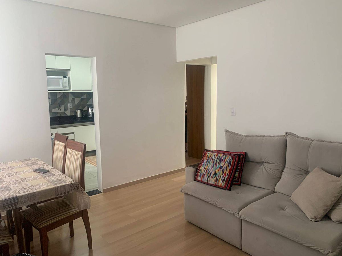 Moderno minimalista.