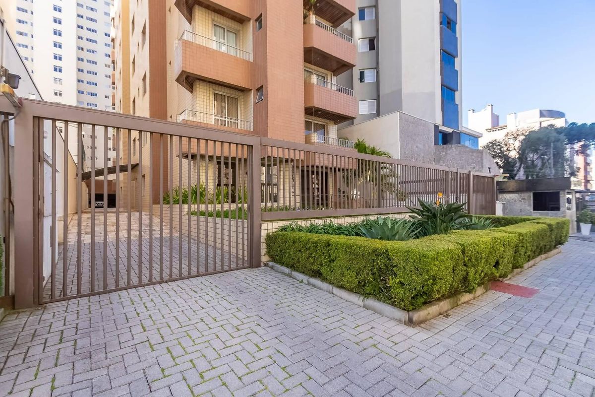 Apartamento para Locação - Edifício Jardim Champagnat Semi Mobiliado - 2 Dormitórios sendo 1 suíte - 2 Vagas de Garagem R$: 4600.00 - Apartamento em Bigorrilho, Curitiba - para locação - EMG&J Assessoria Imobiliária Ltda