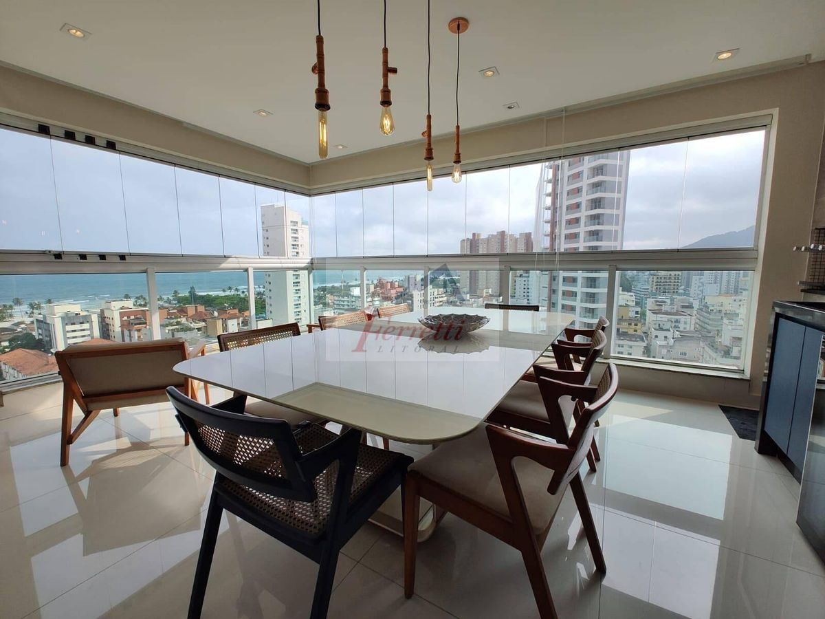 Apartamento com 3 suítes finamente decorada à venda na praia da Enseada Guarujá SP
