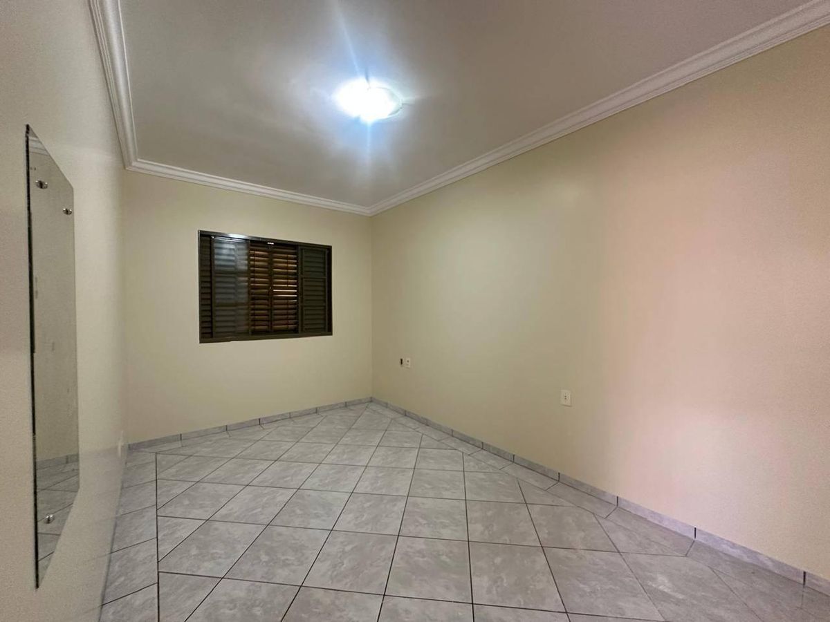 Foto 10 — Casa com 3 quartos, Setor Universitário - Rio Verde