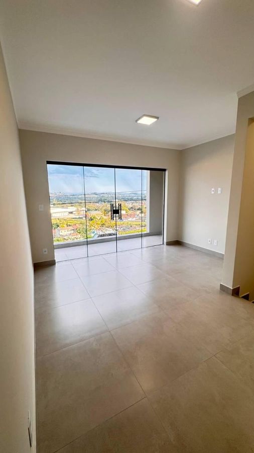 🏠, Casa, Venda , 1.050.000,00 , Pão de Açúcar, Pouso Alegre - MG, com 4 quartos, 2 suítes, 4 banheiros, 2930 - Casa em Pão de Açúcar, Pouso Alegre - à venda - IMOBILIÁRIA VLT IMÓVEIS LTDA