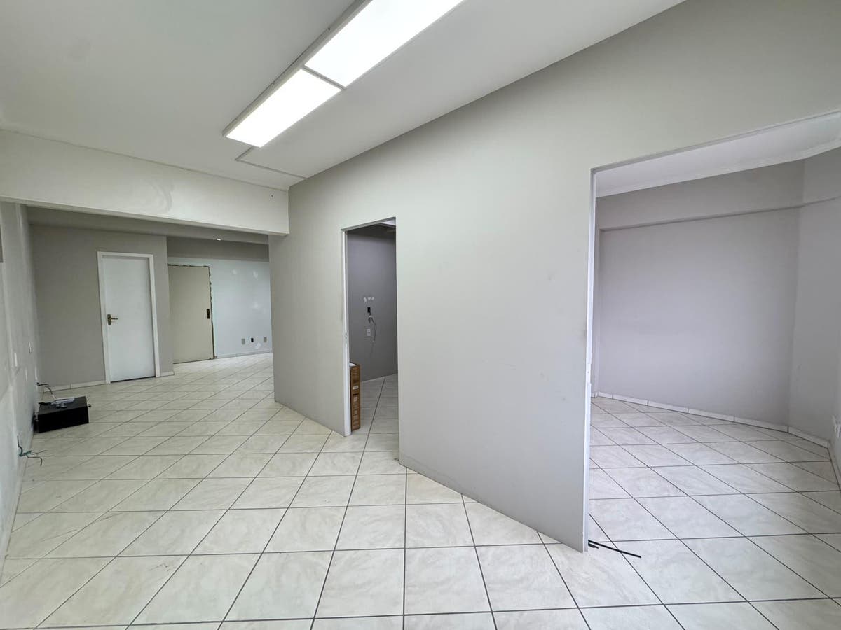 SALA COMERCIAL - CENTRO, BALNEÁRIO CAMBORIÚ - Salas Comerciais em Centro, Balneário Camboriú - para locação - Brava Norte Imóveis