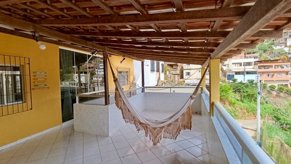 Casa com 3 quartos, São Pedro - Colatina