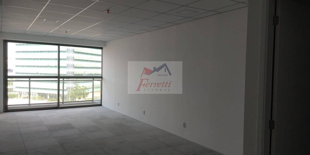 Sala  com 42 m² para alugar no bairro Valongo - Santos/SP