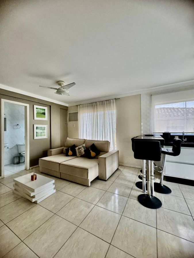 Apartamento com 2 quartos, sendo 1 suíte em Bombinhas, centro - Apartamento em Centro, Bombinhas - à venda - Imobiliária Licurana