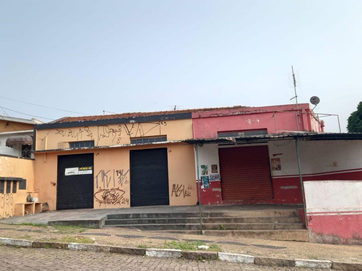 Terreno 400m2 com prédio comercial, 2 salas adjuntas e uma casa adjunta ao prédio. Excelente ponto comercial em bairro tradicional, em Valinhos., foto 2