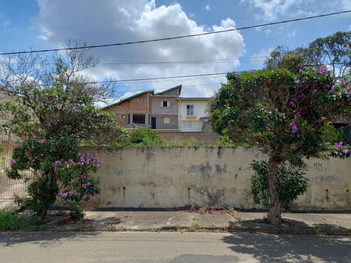 Terreno de 307 m2 em ótima localização para uso residencial e/ou comercial. Paralelo à Rod. dos Andradas no bairro Ponte Alta em Valinhos., foto 3
