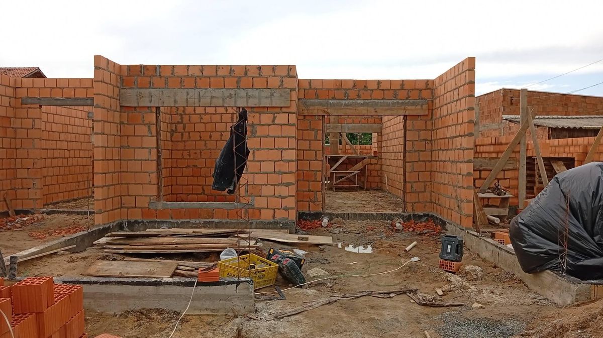 Casa à Venda com 2 quartos, no bairro Quinta dos Açorianos - Barra Velha | Cód. 3057