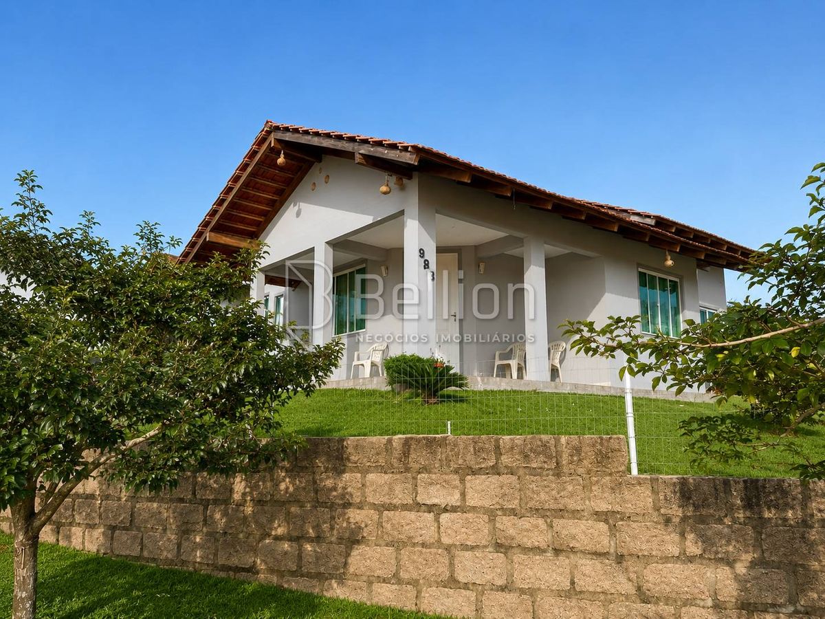 Casa à Venda em Timbó | 3 Quartos, Suíte e Terreno de 475,29m² em Região Livre de Enchentes - Casa em Capitais, Timbó - à venda - Bellion Negocios Imobiliarios LTDA