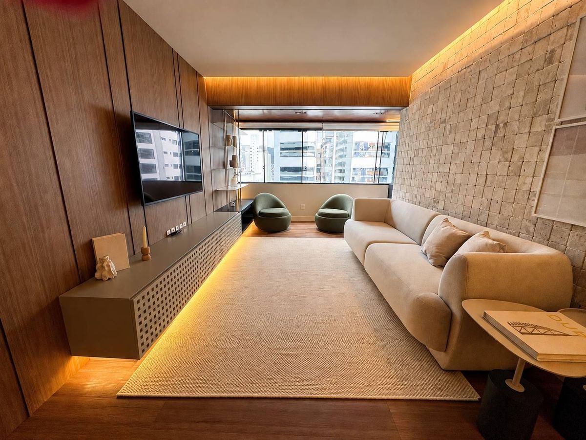 Apartamento à venda decorado e equipado no Edifício Caminhos do Mar - Apartamento em Centro, Balneário Camboriú - à venda - Desc Imóveis