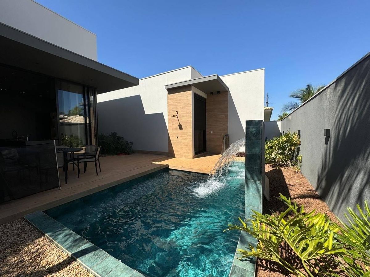 Casa com 3 quartos, 3 suítes - Condomínio Ilha Bela, Sorriso