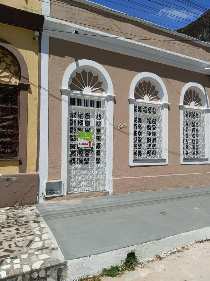CASA PLANA ROSÁRIO MATRIZ - Casa em Centro, Cascavel - para locação - Fabíola Almeida Imóveis