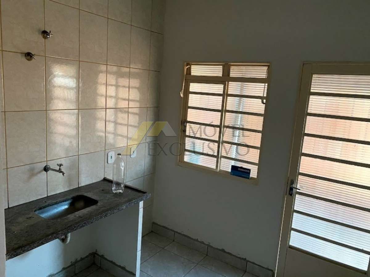 Casa com 2 quartos, Jardim Paiva - Ribeirão Preto - Casa em Jardim Paiva, Ribeirão Preto - para locação - Locca Imóveis