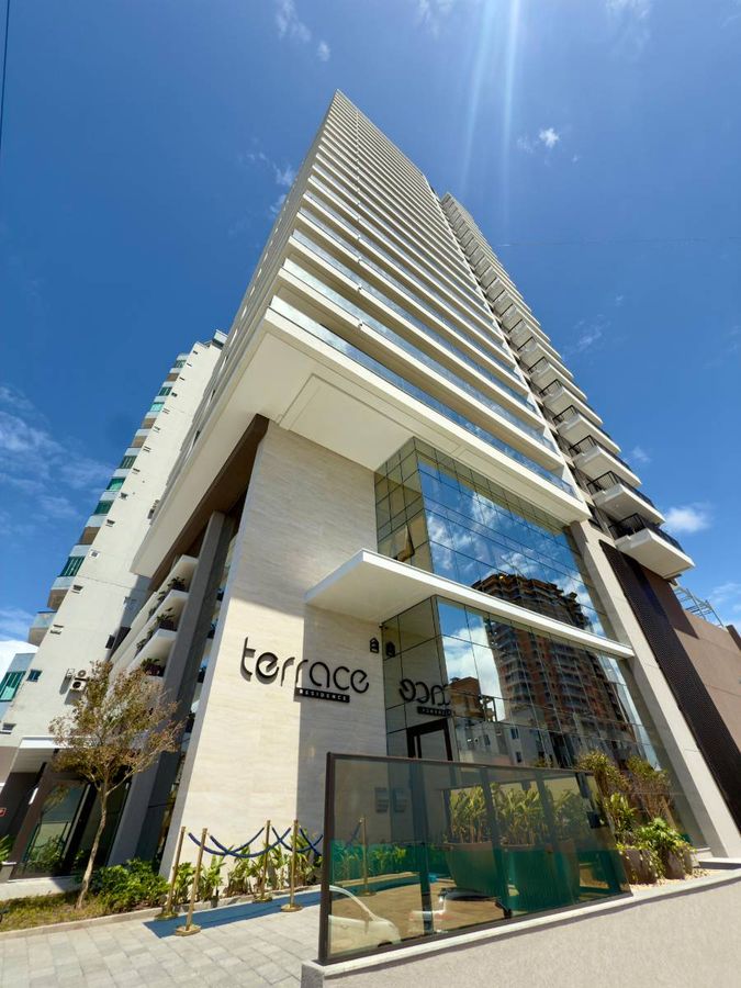 Apartamento com 3 suítes em Balneário Piçarras - Apartamento em Centro, Balneário Piçarras - à venda - MAR - Negócios imobiliários LTDA