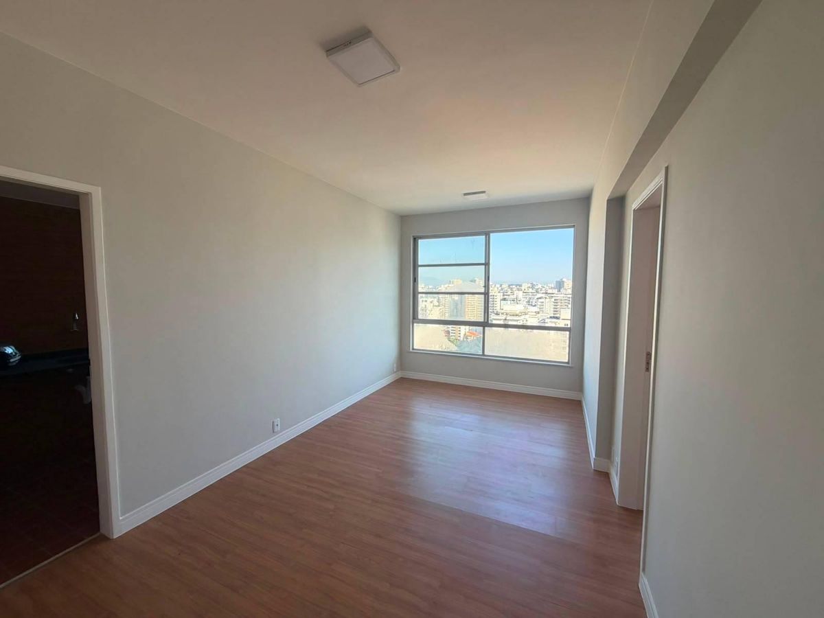 Apartamento de sala e 1 suíte, com vaga de garagem pertinho do Mundial - Apartamento em Icaraí, Niterói - à venda - Paulo Maurício Corretor Amim Imóveis