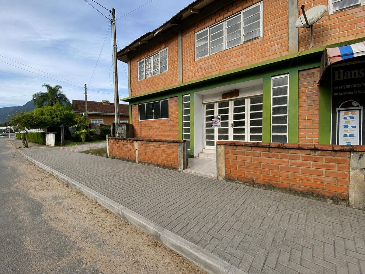 Kitnet no Seminário por apenas R$ 1.000,00! - Casa em Seminário, Corupá - para locação - CONSTRUTORA O.R. LTDA