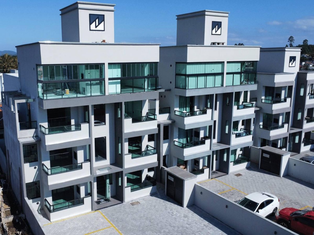 Cobertura duplex com 3 quartos, Itacolomi - Balneário Piçarras - Apartamento em Itacolomi, Balneário Piçarras - à venda - MARIAN IMÓVEIS