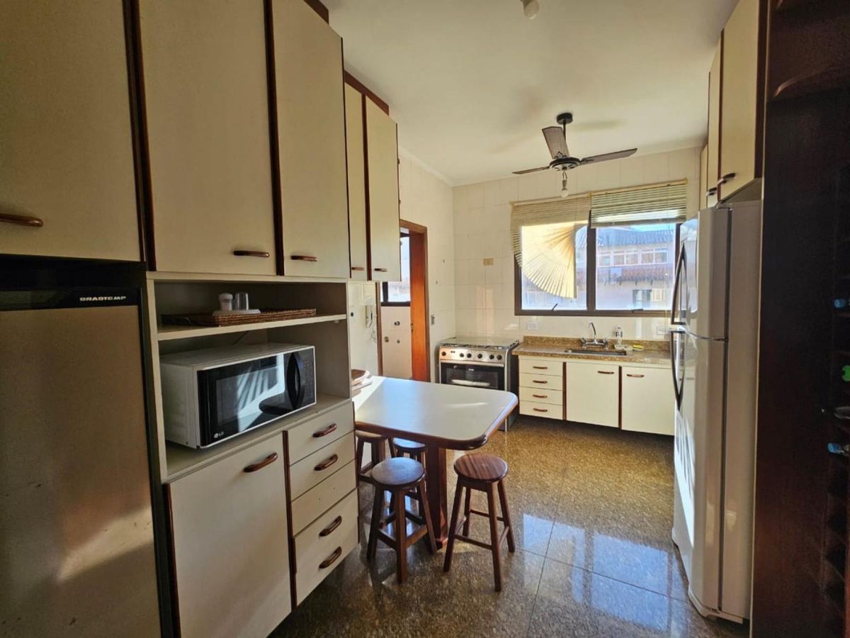 Apartamento com 3 dormitórios à venda, 137 m² por R$ 1.290.000 - Edifício Bristol - Jardim Tejereba - Guarujá/SP, foto 2