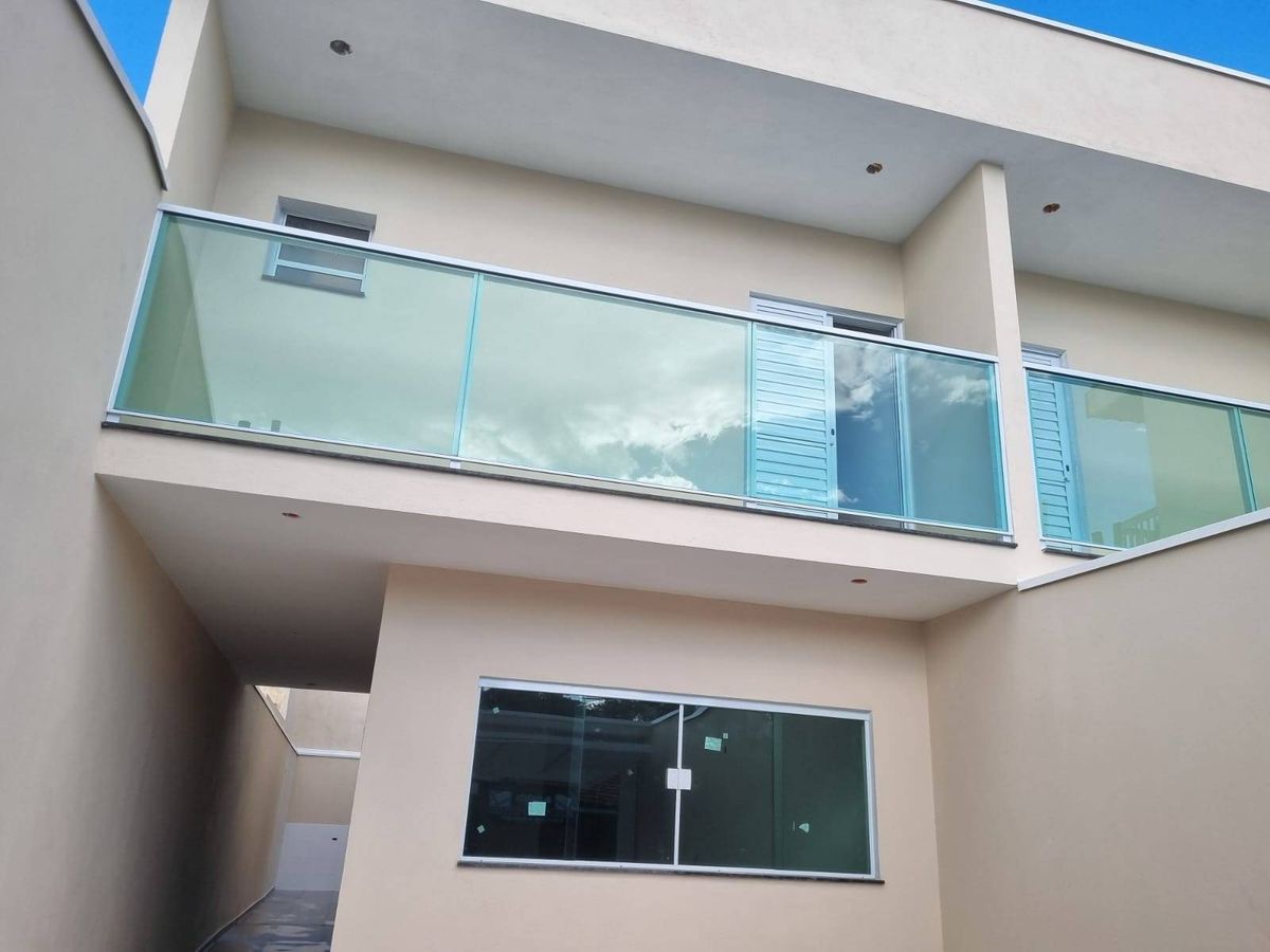 Sobrado com 3 quartos à Venda, Jardim Santa Bárbara - Guarulhos