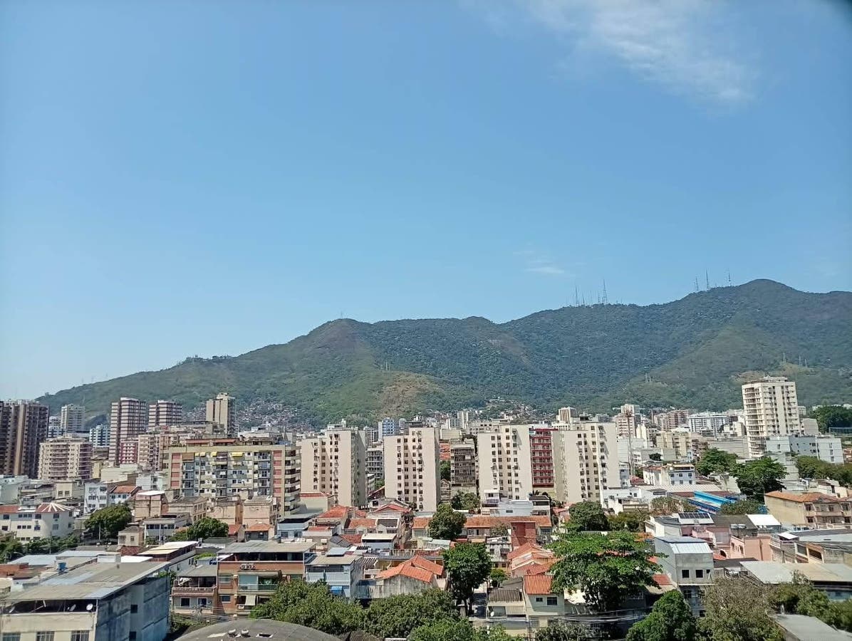 Apartamento à venda - Rua Padre Francisco Lana - Vila Isabel - Sala - 2 quartos - banheiro social - cozinha - dependência completa - Apartamento em Vila Isabel, Rio de Janeiro - à venda - MIGUEZ IMOBILIÁRIA