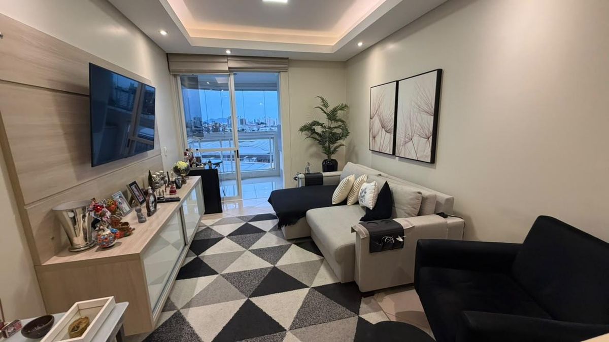 Apartamento a venda com 3 Quartos, 1 Suíte, 110m², no bairro Kobrasol em Sao José R$850 mil