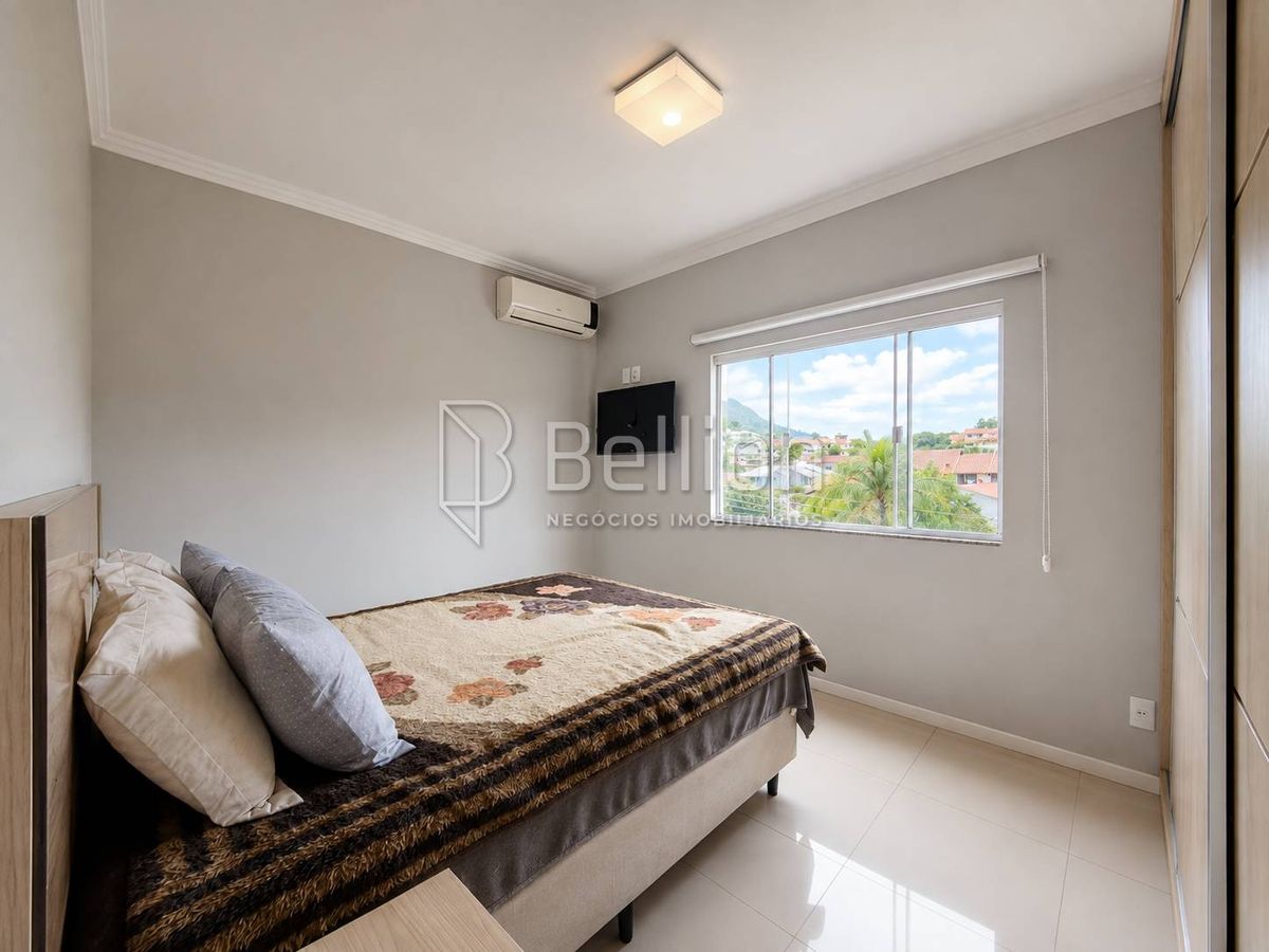 Apartamento Semimobiliado à Venda em Timbó 2 Quartos no Bairro das Capitais