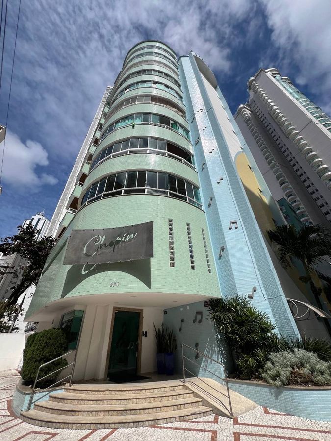 Aluguel Anual - 02 Dormitórios - Quadra do Mar - Balneário Camboriú - Centro - Apartamento em Centro, Balneário Camboriú - para locação - TK Imóveis