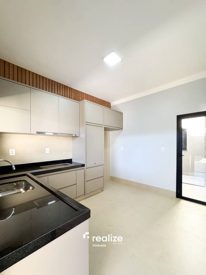 Foto 3 — Casa padrão à Venda, Residencial Canaã II, Rio Verde, GO
