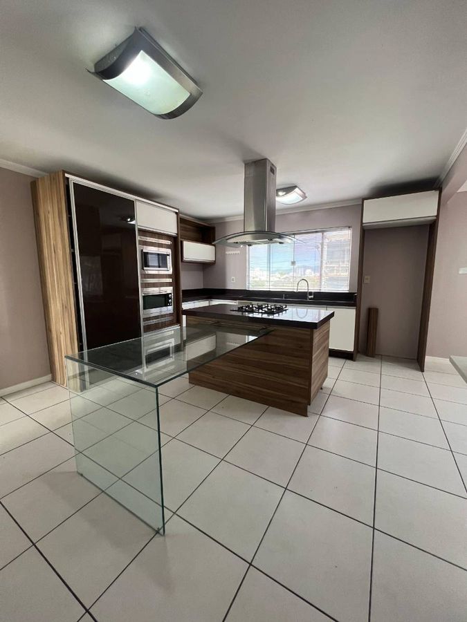 CASA TRIPLEX – BAIRRO SÃO JOÃO, ITAJAÍ/SC - Casa em São João, Itajaí - para locação - Brava Norte Imóveis