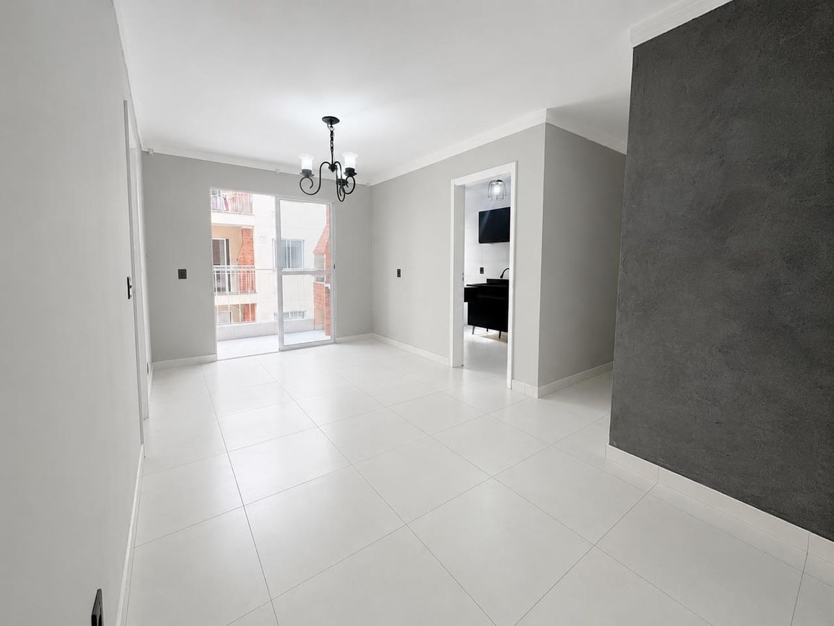 Apartamento a venda com 2 quartos, 1 vaga, Piscina, no bairro Serraria - São José